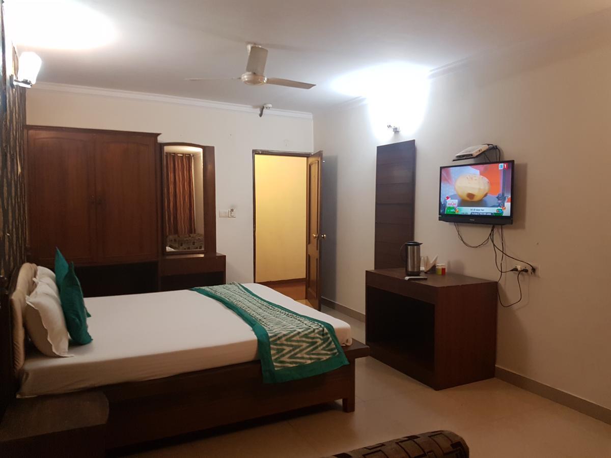 Hotel Haryana Chandīgarh Exterior foto