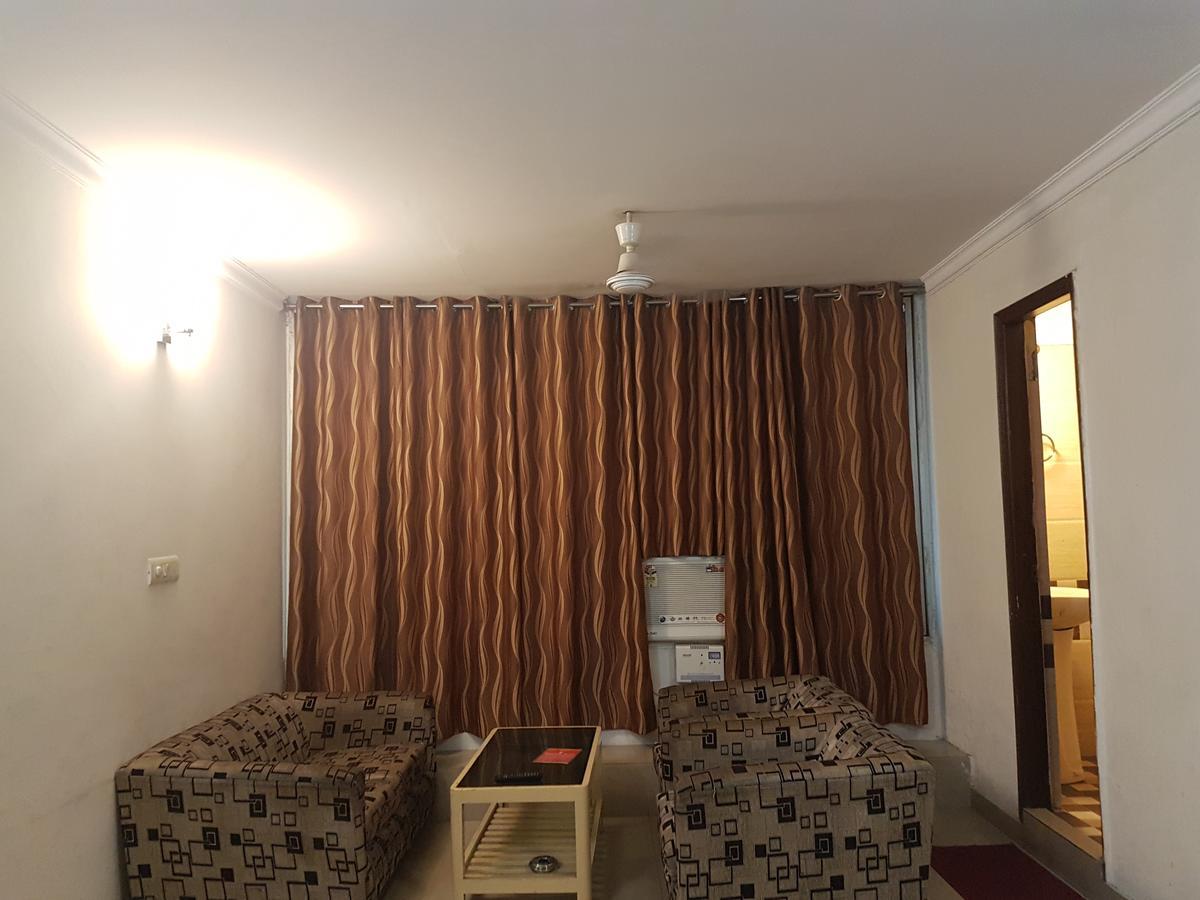 Hotel Haryana Chandīgarh Exterior foto